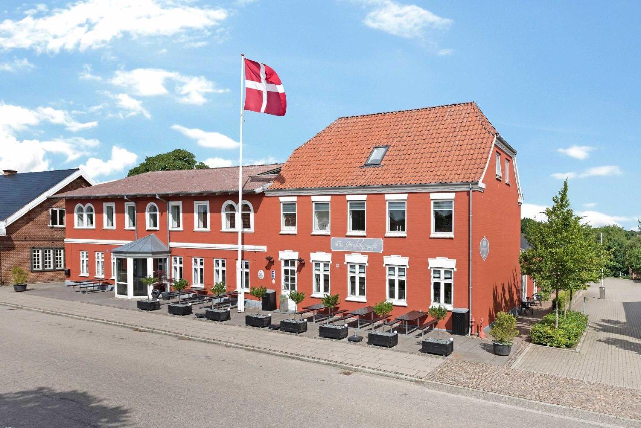Hotel Jernbanegade Kibæk Eksteriør bilde